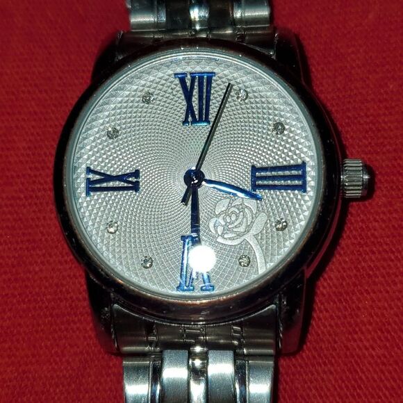 Sempre Laser Cut Hypotrochoids Geometric‎ Design & Rose Face Watch Womens Silver - Picture 2 of 8